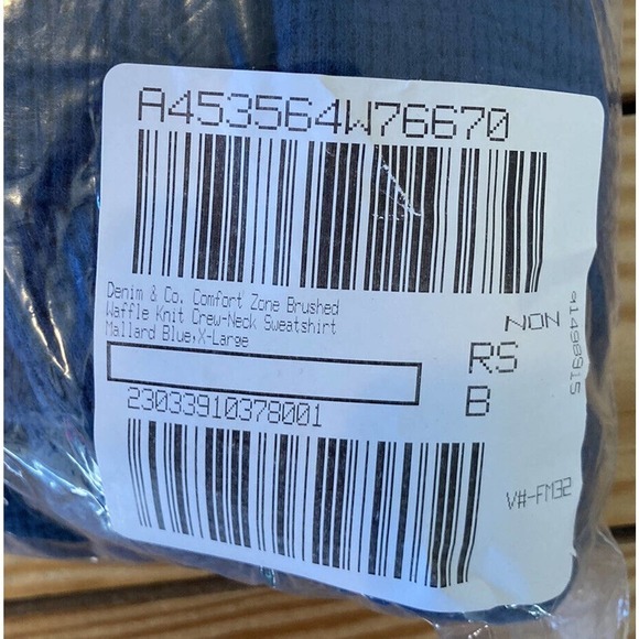 NEW D&Co Crew Neck Sweatshirt Size XL Women’s Blue Brushed Waffle Knit - Picture 8 of 8